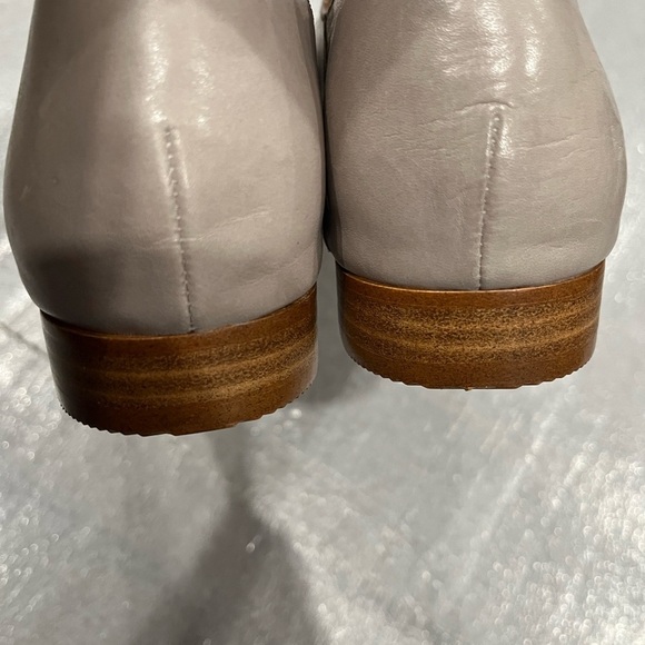 [39/8-8.5]EOS Gray Leather Flats with Strap and Rounded Toe Australian Brand - Picture 8 of 11